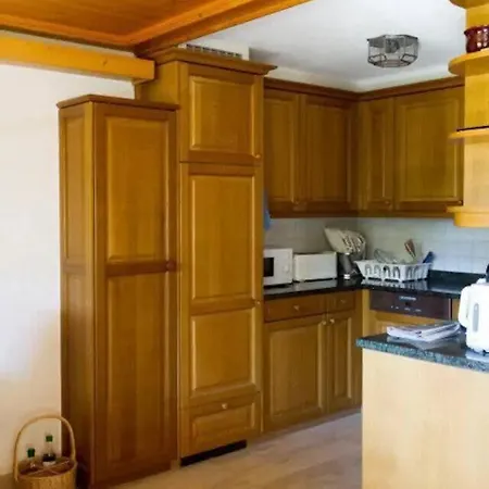 Apartman Cozy Overlooking The Gstaad Mountain Area Schönried