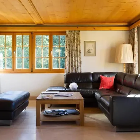 Lägenhet Cozy Overlooking The Gstaad Mountain Area *